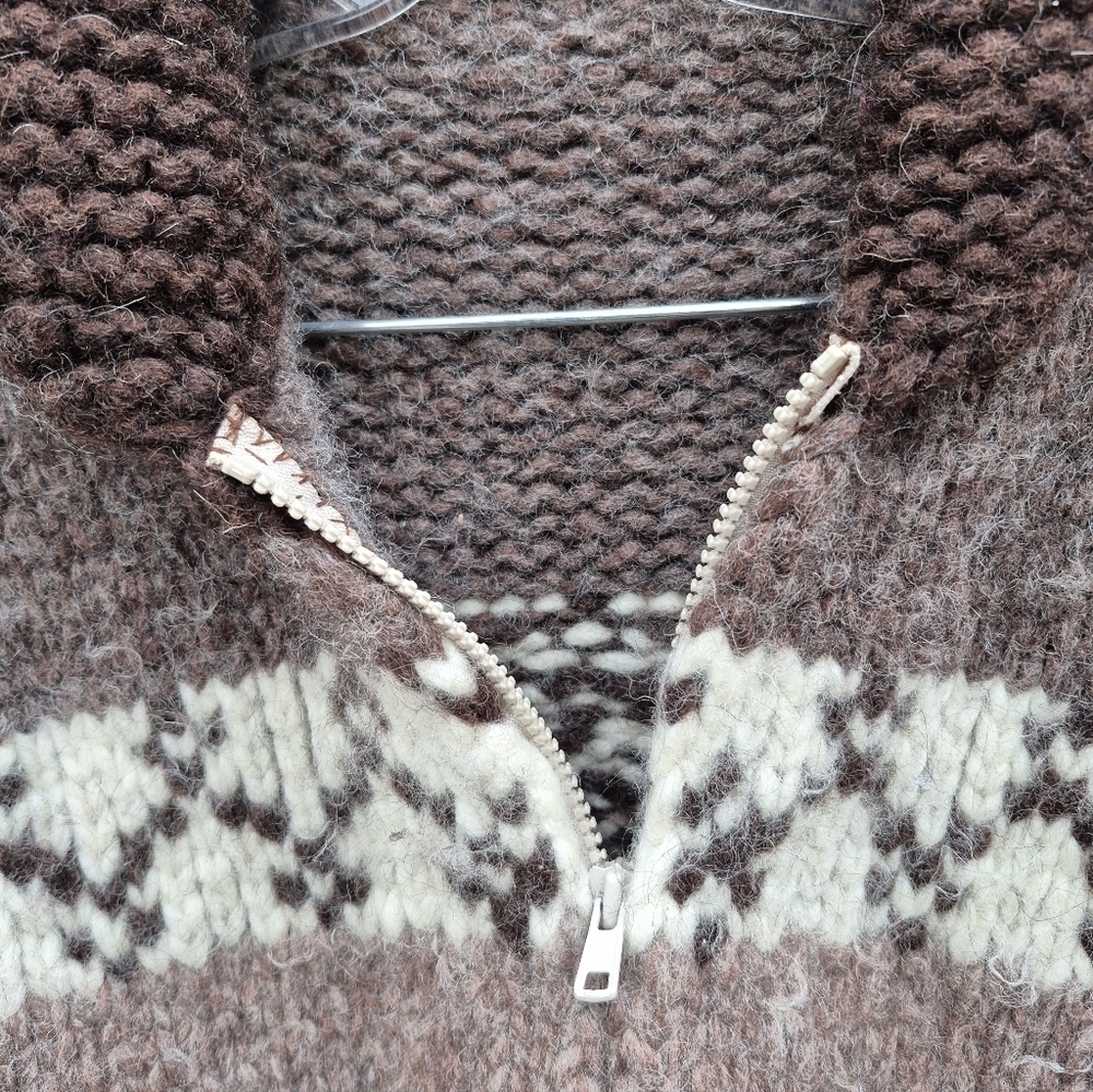 Vintage Cowichan Cardigan Sweater Thick Warm Wool - Picture 17 of 17
